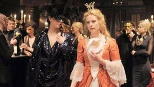 Einmal – Cinderella und zurück Einmal – Cinderella und zurück