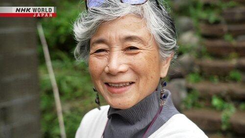 Through the Kitchen Window: Finding Happiness in Hayama Through the Kitchen Window: Finding Happiness in Hayama