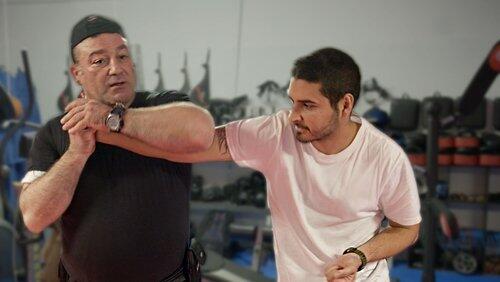 I Learned to Fight with One of the Worst-Rated MMA Trainers on Yelp I Learned to Fight with One of the Worst-Rated MMA Trainers on Yelp