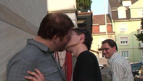 The one with the kissing problem The one with the kissing problem