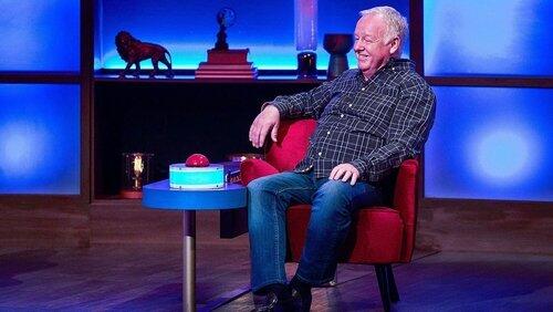 Charlie Brooks, Les Dennis, Darren Harriott and Melinda Messenger (4/5) Charlie Brooks, Les Dennis, Darren Harriott and Melinda Messenger (4/5)