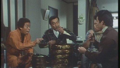 When I Returned From School, My House was a Makuu Base When I Returned From School, My House was a Makuu Base