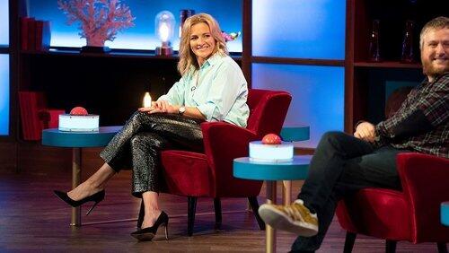 Gemma Cairney, Tim Key, Gabby Logan and Jeff Stelling (2/5) Gemma Cairney, Tim Key, Gabby Logan and Jeff Stelling (2/5)