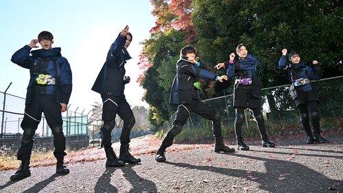 Divergence I: Welcome! To the New Season! Divergence I: Welcome! To the New Season!