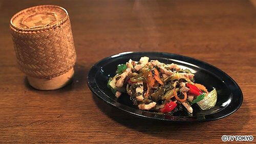 Stir Fry Pork with Pickled Takana Mustard Greens and Beef Soup Soba of Takadanobaba, Shinjuku Ward, Tokyo Stir Fry Pork with Pickled Takana Mustard Greens and Beef Soup Soba of Takadanobaba, Shinjuku Ward, Tokyo