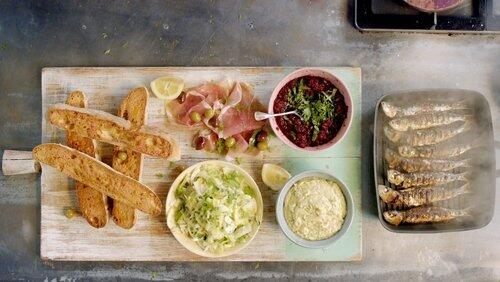 Glazed Pork Fillet and Tapas Bruschetta Glazed Pork Fillet and Tapas Bruschetta