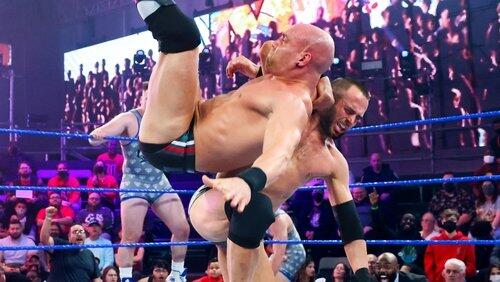 Main Event: Bron Breakker & Tommaso Ciampa vs. Legado Del Fantasma Main Event: Bron Breakker & Tommaso Ciampa vs. Legado Del Fantasma