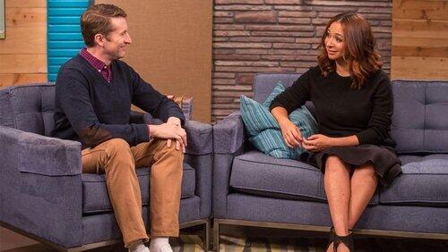 Maya Rudolph Wears a Black Skirt and Strappy Sandals Maya Rudolph Wears a Black Skirt and Strappy Sandals