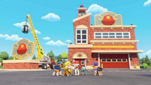 The Crew & Marshall Build A Fire Station The Crew & Marshall Build A Fire Station