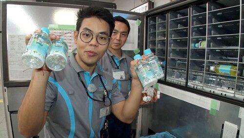 The Extreme World of Vending Machines The Extreme World of Vending Machines