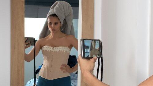 Self-tape Self-tape