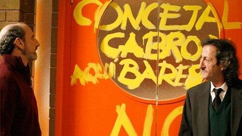 Una mentira, un bar de ambiente y una bestia de la interpretación Una mentira, un bar de ambiente y una bestia de la interpretación