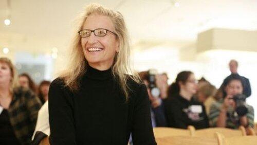 Annie Leibovitz: Life Through a Lens Annie Leibovitz: Life Through a Lens