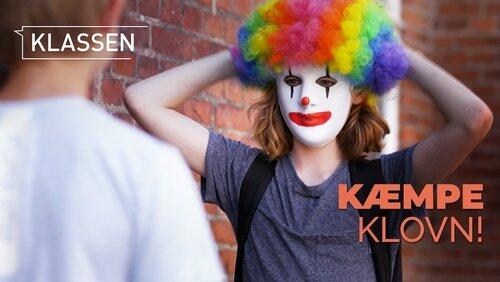 Giant clown Giant clown