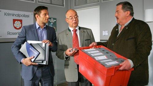 Der Tote hinter der Tonne Der Tote hinter der Tonne