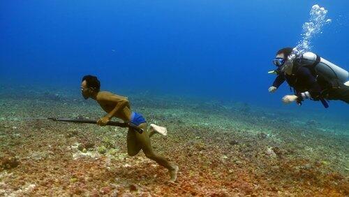Walking on the Ocean Floor Walking on the Ocean Floor