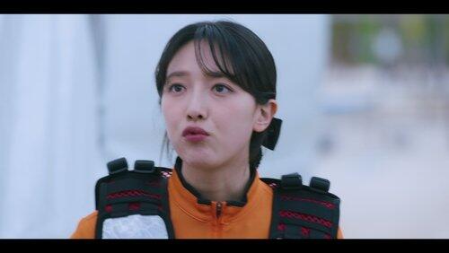 Young Hwa Saves Jun Oh Young Hwa Saves Jun Oh