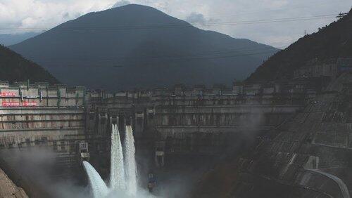 Dams Dams