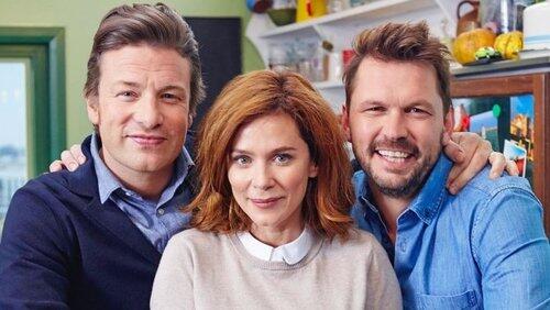 Anna Friel, Meatball Subs and Homemade Mozzarella Anna Friel, Meatball Subs and Homemade Mozzarella