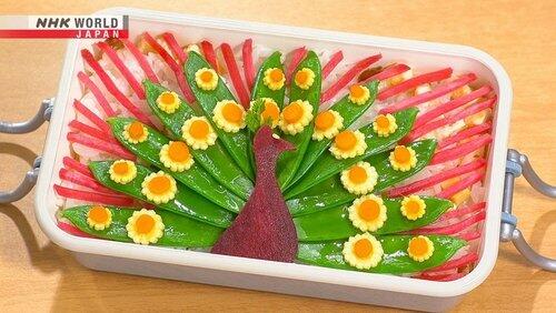 Chirashi-zushi Peacock Bento & Glass Noodle Lion Bento Chirashi-zushi Peacock Bento & Glass Noodle Lion Bento