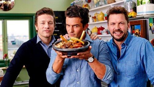 Orlando Bloom, Asian Parcels And The Sausage Orlando Bloom, Asian Parcels And The Sausage