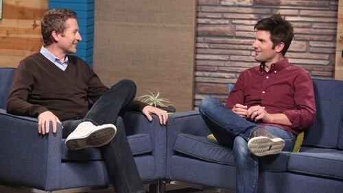 Adam Scott Wears a Red Oxford Shirt & Jeans Adam Scott Wears a Red Oxford Shirt & Jeans