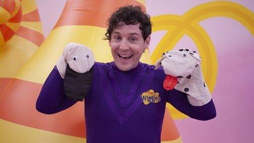 A Puppet Show! A Puppet Show!
