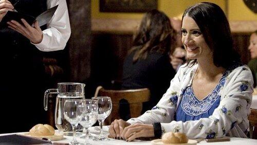 Un bogavante de oro, un agente secreto y dos aprendices de lesbianas Un bogavante de oro, un agente secreto y dos aprendices de lesbianas