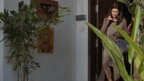 Apne Panje Bahar Nikaalo Apne Panje Bahar Nikaalo