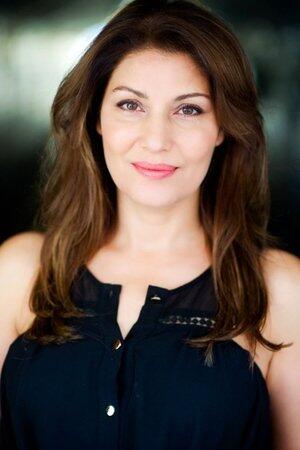 photo of Neveen Hanna photo of Neveen Hanna