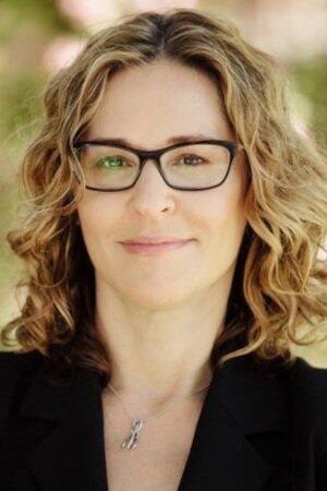 Elizabeth Benjamin Elizabeth Benjamin