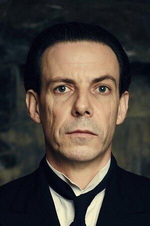 photo of Noah Taylor