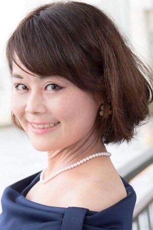 Natsuyo Atarashi Natsuyo Atarashi