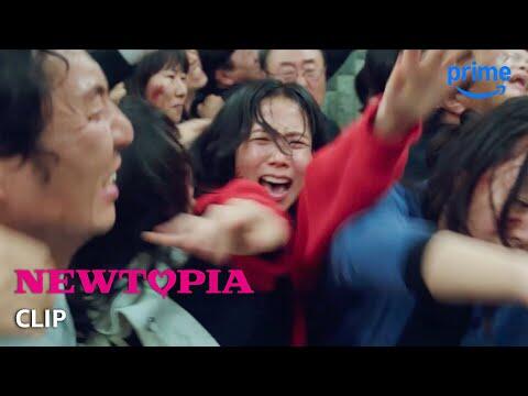 Young-joo and Jin-wook Try to Board a Train to Suseo [Subtitled]