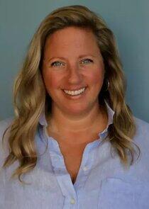photo of Lindsay Watters photo of Lindsay Watters