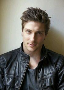 Daniel Lissing Daniel Lissing