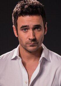 Allan Hawco Allan Hawco