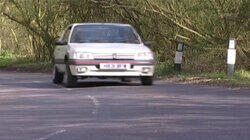 Peugeot 205 GTi 1.9 (2)