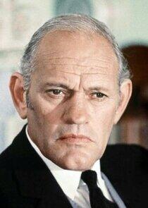 Harry Andrews
