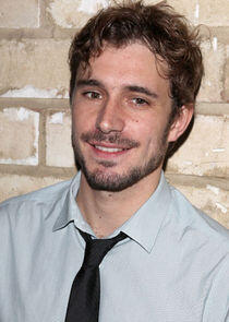 Oliver Farnworth Oliver Farnworth