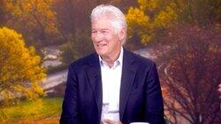 Richard Gere, Penn Badgley, Nava Kavelin, Sophie Ansar