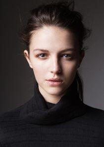 Ella Hunt Ella Hunt