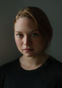 Mia Threapleton Mia Threapleton
