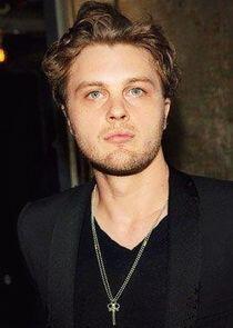 Michael Pitt Michael Pitt