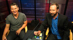 Tom Green and Iliza Shlesinger Tom Green and Iliza Shlesinger