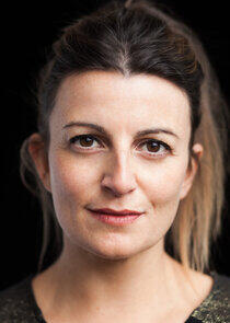 photo of Elle Mandalis photo of Elle Mandalis