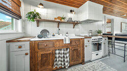1907 Tiny Backhouse 1907 Tiny Backhouse