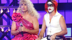 Rob Riggle vs. Jeff Dye Rob Riggle vs. Jeff Dye