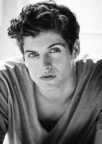 Daniel Sharman Daniel Sharman