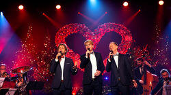 Nordic Tenors, artister fra Annie-musikalen, Mugisho, Bjøro Håland, Maria Haukås Mittet og Stille Natt-gjengen Nordic Tenors, artister fra Annie-musikalen, Mugisho, Bjøro Håland, Maria Haukås Mittet og Stille Natt-gjengen